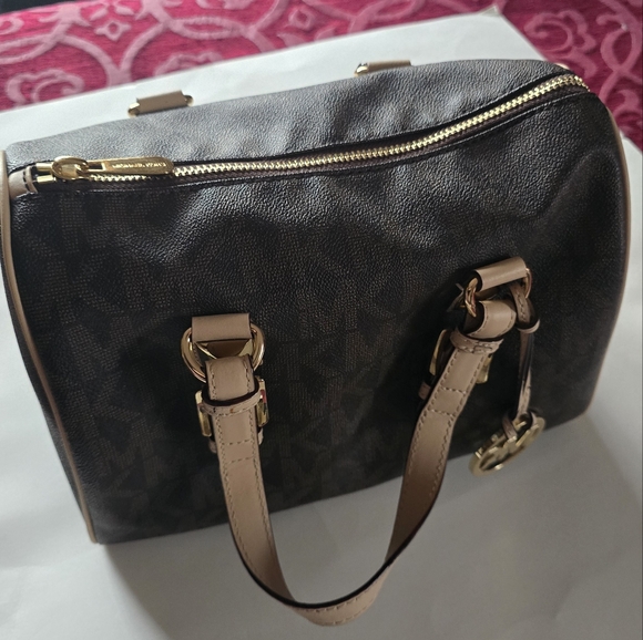 MICHAEL Michael Kors Brown/Beige Signature Coated Canvas - Picture 5 of 16